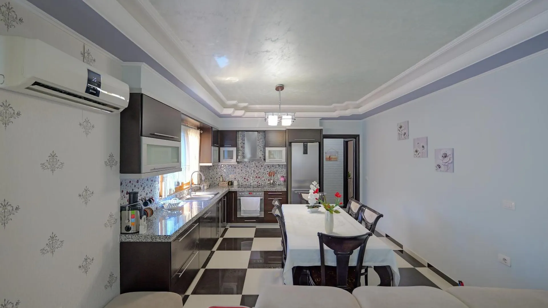 公寓 Vila Nanaj Sarandë 阿尔巴尼亚